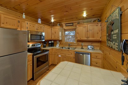 Family Glamping Vacations at this Fully-Equipped Vacation Rental in Sevierville, Tennessee - Sevierville, Tennessee - glamping.directory