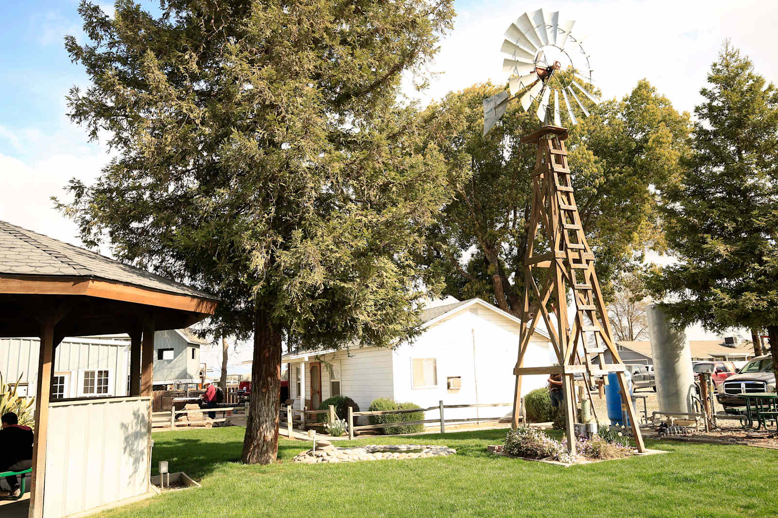 Cowboy Land & Livestock - Dinuba, California - glamping.directory