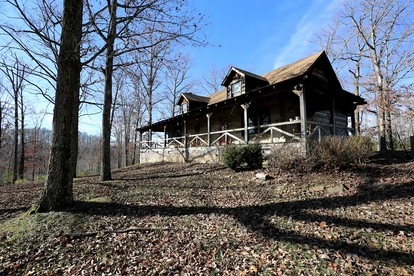 Rustic Cabin with Large Deck near Franklin, Tennessee - glamping.directory
