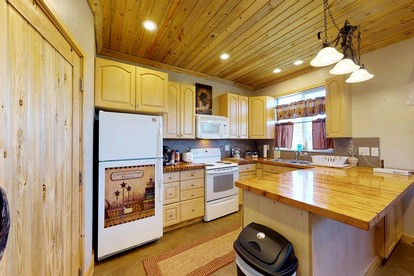 Cozy Cottage with Fire Pit and BBQ Nestled in the Cedar Trees in Blanding, Utah - Blanding, Utah - glamping.directory