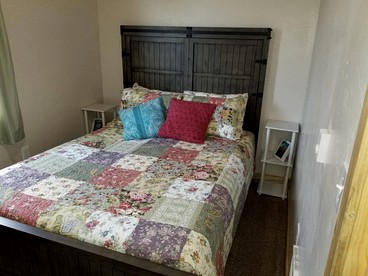 Cozy Cottage with Fire Pit and BBQ Nestled in the Cedar Trees in Blanding, Utah - Blanding, Utah - glamping.directory