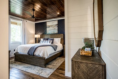 Large, Family-Friendly Cabin Near Broken Bow Lake, Oklahoma - Broken Bow, Oklahoma - glamping.directory