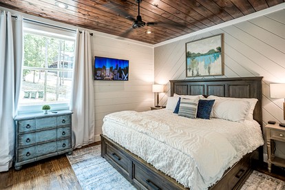 Large, Family-Friendly Cabin Near Broken Bow Lake, Oklahoma - Broken Bow, Oklahoma - glamping.directory