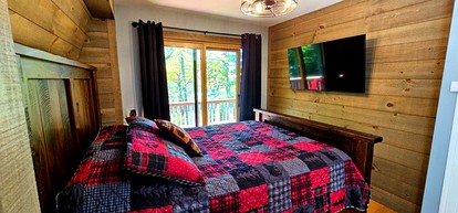 Secluded Cabin with River Access in Greenville, Maine - Greenville, Maine - glamping.directory