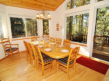 Forest Cabin Rental with a Hot Tub in South Lake Tahoe, California - South Lake Tahoe, California - glamping.directory