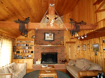 Scenic Cabin with Wildlife Views Near Madison River, Ennis, Montana - McAllister, Montana - glamping.directory