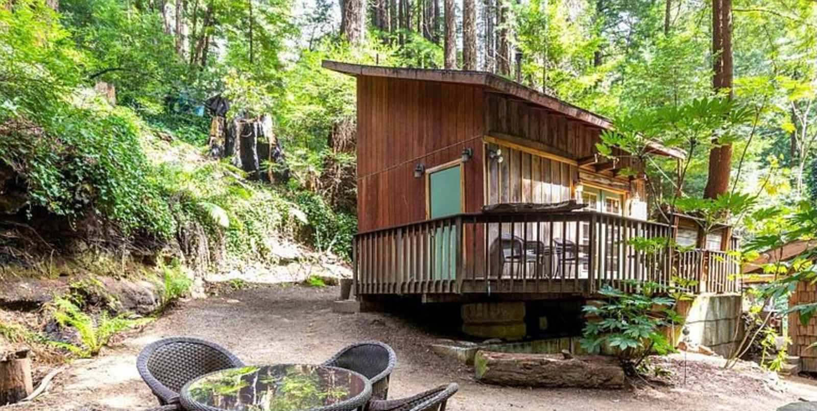 The Little Poppy Cabin! 🌸 - glamping.directory