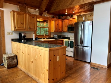 Serene Cabin in the Mountains with Hot Tub in Sevierville, Tennessee - Sevierville, Tennessee - glamping.directory