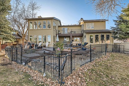 Spacious Lakeside Suite with Golf Course Views near Denver – Broomfield, CO - glamping.directory