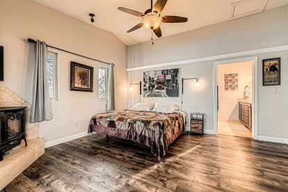 Spacious Lakeside Suite with Golf Course Views near Denver – Broomfield, CO - Broomfield, Colorado - glamping.directory