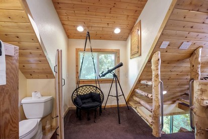 Stunning Wooden Cabin with Fireplace in Glendale, Utah - Glendale, Utah - glamping.directory
