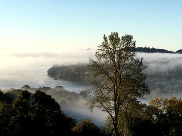 Country Cabin Rental with Rustic Charm in Gainesboro, Tennessee - Gainesboro, Tennessee - glamping.directory