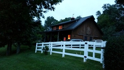 Country Cabin Rental with Rustic Charm in Gainesboro, Tennessee - Gainesboro, Tennessee - glamping.directory