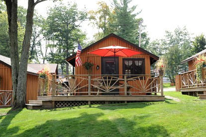 Lovely Lakefront Cabin Rental for Five Guests in West Branch, Michigan - glamping.directory