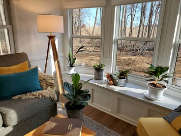 Cozy Bungalow Rental Perfect for Glamping in Michigan - Vandalia, Michigan - glamping.directory
