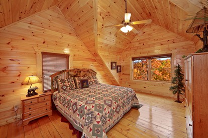 Elegant Cabin Rental for a Great Smoky Mountains Getaway - Gatlinburg, Tennessee - glamping.directory