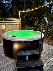 Cozy Cabin on an Incredible Ranch Nature Retret for a Peaceful Escape near Bandon, Oregon - Bandon, Oregon - glamping.directory