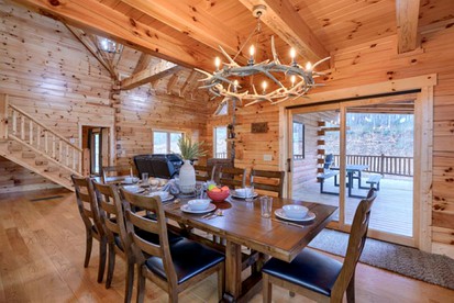 Large Cabin Rental with Games Room and Hot Tub in Logan, Ohio - Logan, Ohio - glamping.directory