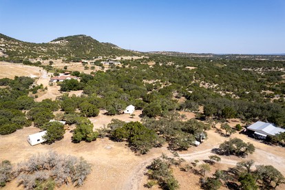 Large Pet Friendly Safari Tent, Perfect for Glamping in Texas - Boerne, Texas - glamping.directory