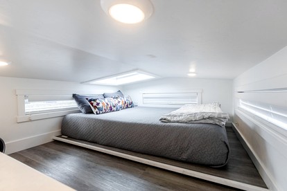 Relaxation Awaits: Cozy Modern Tiny Home with Private Deck Near Zion in Utah - Apple Valley, Utah - glamping.directory