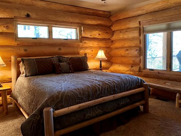 Beautiful Prescott Cabin Rental for a Weekend Getaway from Phoenix - Prescott, Arizona - glamping.directory