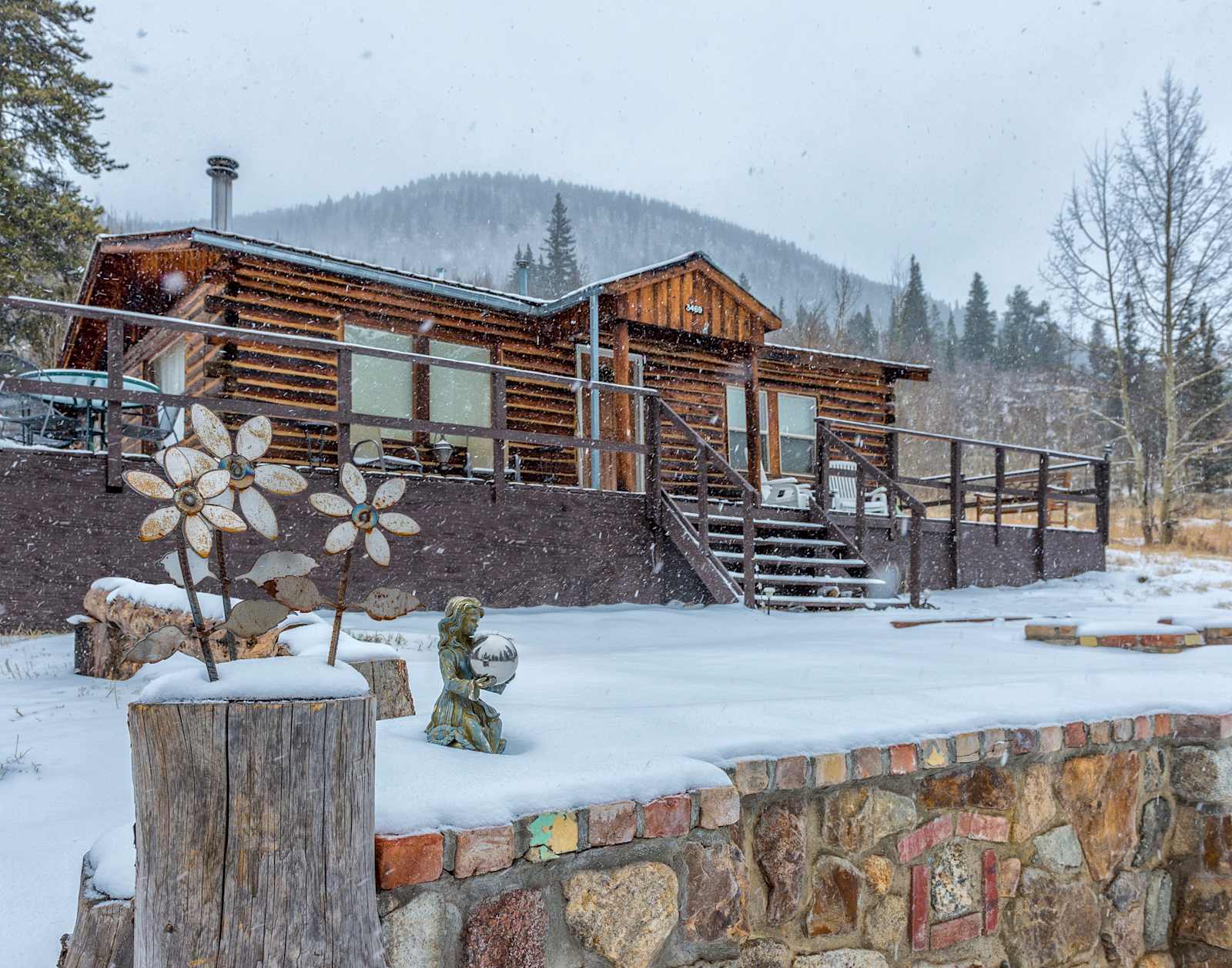 Buckeye's Cozy Romantic Cabins - Leadville, Colorado - glamping.directory