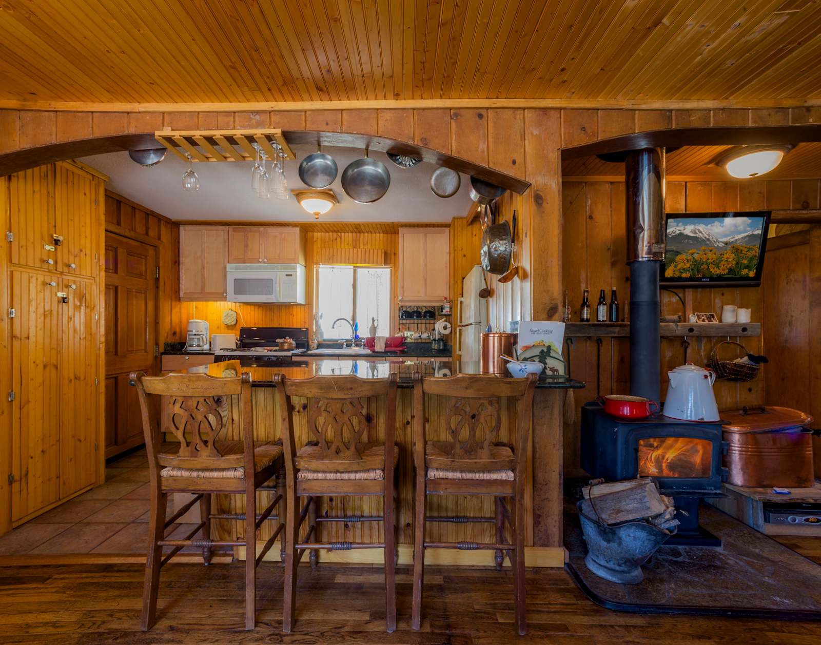 Buckeye's Cozy Romantic Cabins - Leadville, Colorado - glamping.directory