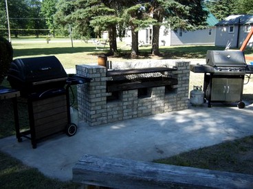 Lake Cabin Perfect for a Groups Escape and Outdoor Sports in Carp Lake, Michigan - Carp Lake, Michigan - glamping.directory
