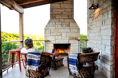 Entire Property Rental for Large Groups Sleeping 40+ Guests with Pool and Fire Pit in Texas Hill Country near Austin, Texas - Dripping Springs, Texas - glamping.directory