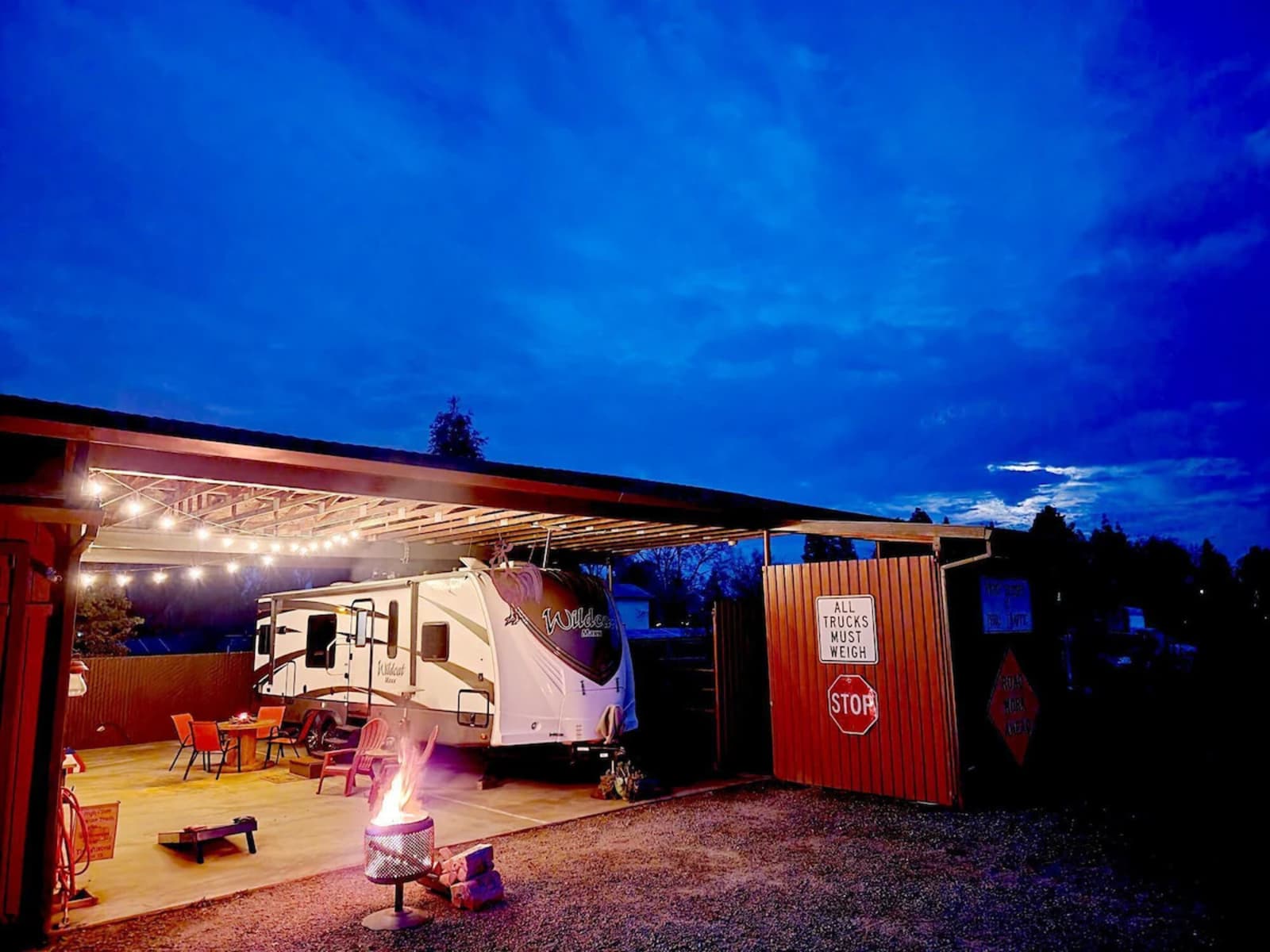 Clovis County RV Campers with Pool! - Clovis, California - glamping.directory