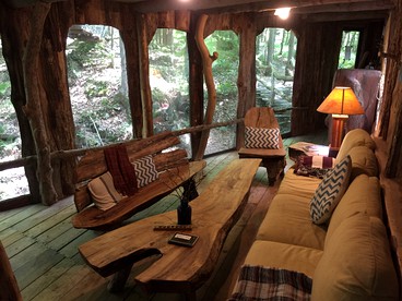 Uniquely Crafted Tree House Rental near Lake Saint Catherine, Vermont - Pawlet, Vermont - glamping.directory