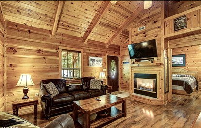 Fantastic Cabin with Hot-tub in Gatlinburg, Tennessee - Gatlinburg, Tennessee - glamping.directory