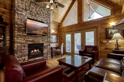 Fantastic Cabin with Hot-tub in Gatlinburg, Tennessee - Gatlinburg, Tennessee - glamping.directory
