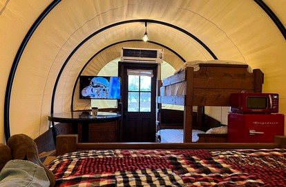 Tranquil Cottage with Great Forest Sights in Danville, Kentucky - Danville, Kentucky - glamping.directory