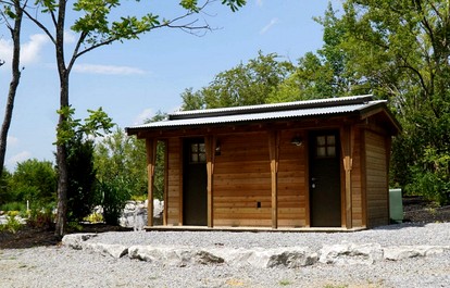 Tranquil Cottage with Great Forest Sights in Danville, Kentucky - Danville, Kentucky - glamping.directory