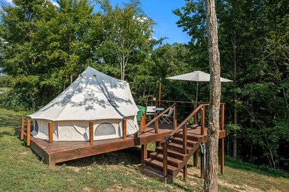 Luxurious Bell Tent on an Incredible Resort with Spectacular Views in Silver Point, Tennessee - Silver Point, Tennessee - glamping.directory
