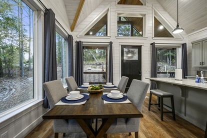 Treetop Cabin Getaway with Sauna, Hot Tub & Forest Views in Oklahoma - Broken Bow, Oklahoma - glamping.directory