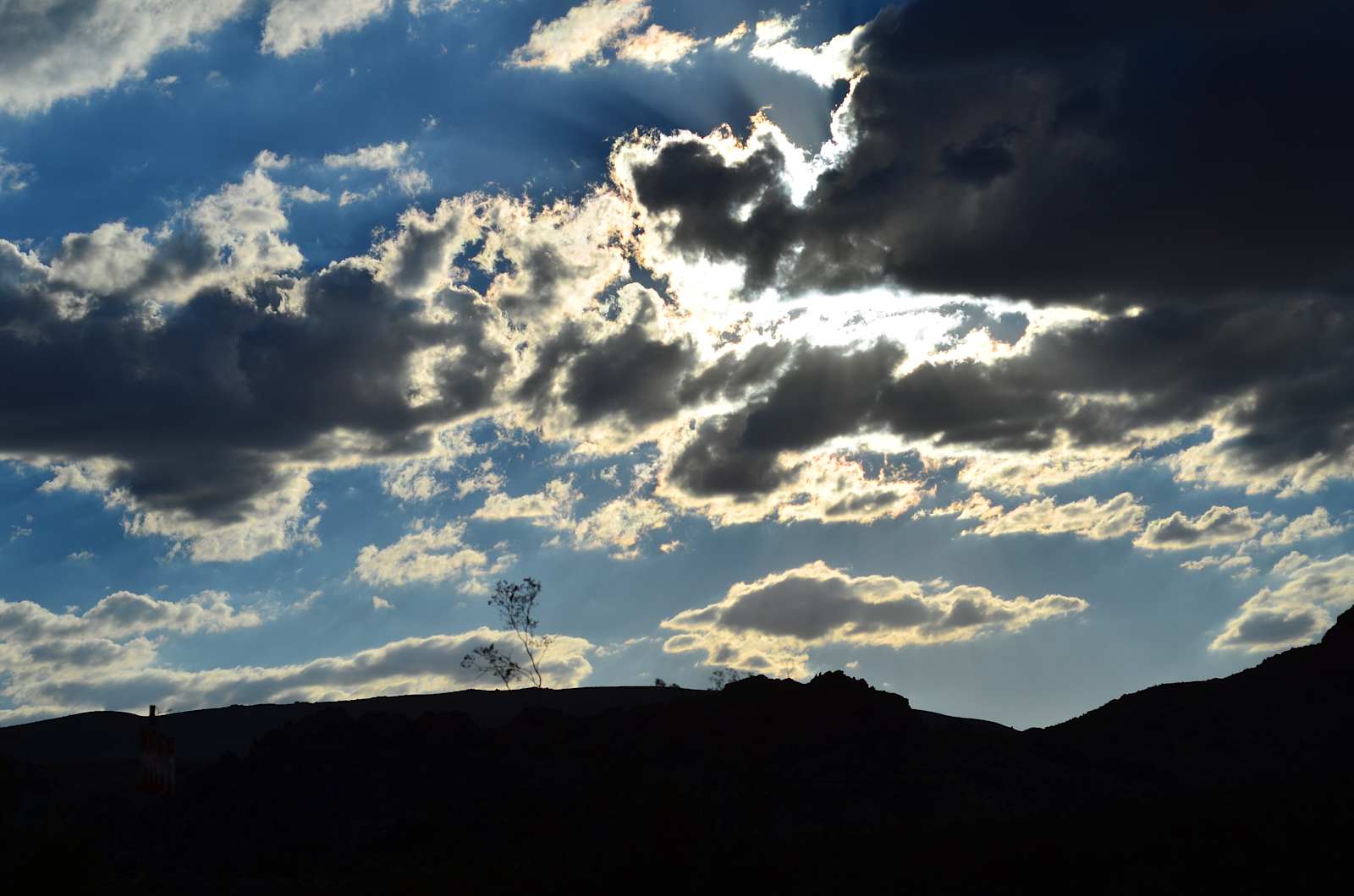 Mojave Moonlight Camping - Lucerne Valley, California - glamping.directory
