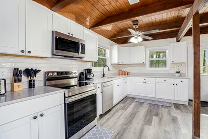 Secluded and Modern Cabin with Cozy Fireplace, Hot Tub, and Grill Just a Short Drive to Historic Harpers Ferry, WV - Harpers Ferry, West Virginia - glamping.directory
