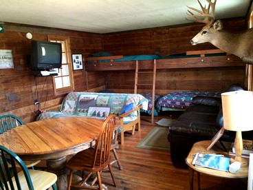 Granary Fishing Cabin Adjacent to Fishing Lakes in Tygh Valley, Oregon - Grass Valley, Oregon - glamping.directory