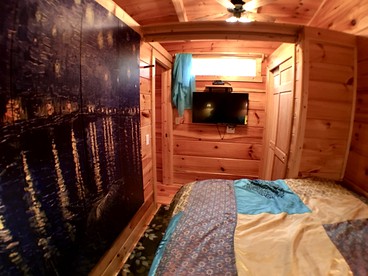 Gypsy Cottage Near the Smokies #16 Sabina, Sevierville, Tennessee - Sevierville, Tennessee - glamping.directory