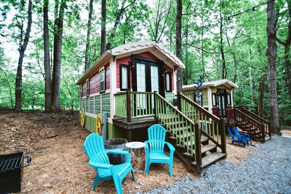 Gypsy Cottage Near the Smokies #16 Sabina, Sevierville, Tennessee - Sevierville, Tennessee - glamping.directory