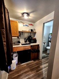 Tiny Cabin Perfect for Two in Seward, Alaska - Seward, Alaska - glamping.directory