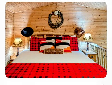 Tiny House Loft Rental Perfect for Minnesota Glamping - glamping.directory