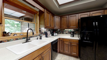 Spacious Cabin in Sevierville, with Hot Tub and Games Room for a Relaxing Getaway in the Mountains - Sevierville, Tennessee - glamping.directory