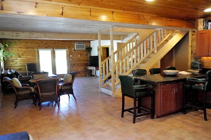 Fantastic Secluded Rental for a Large Group Getaway near East Branch, New York - Fishs Eddy, New York - glamping.directory