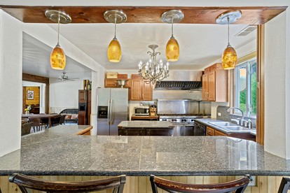 Fantastic Secluded Rental for a Large Group Getaway near East Branch, New York - Fishs Eddy, New York - glamping.directory