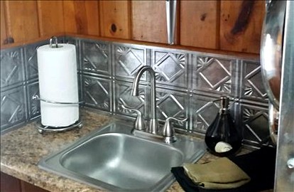 Two-Bedroom Log Cabin Rental near Mount Rushmore, South Dakota - Lead, South Dakota - glamping.directory