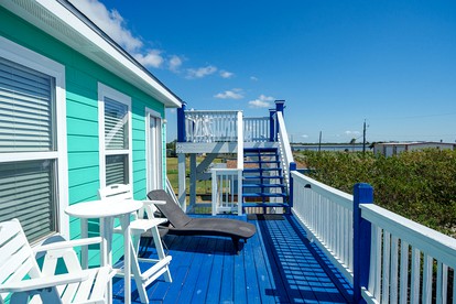 Stunning Beach House with Impressive Views in Rockport, Texas - Rockport, Texas - glamping.directory
