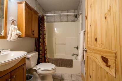 Family-Friendly Cabin Rental near Hamilton, Montana - Hamilton, Montana - glamping.directory